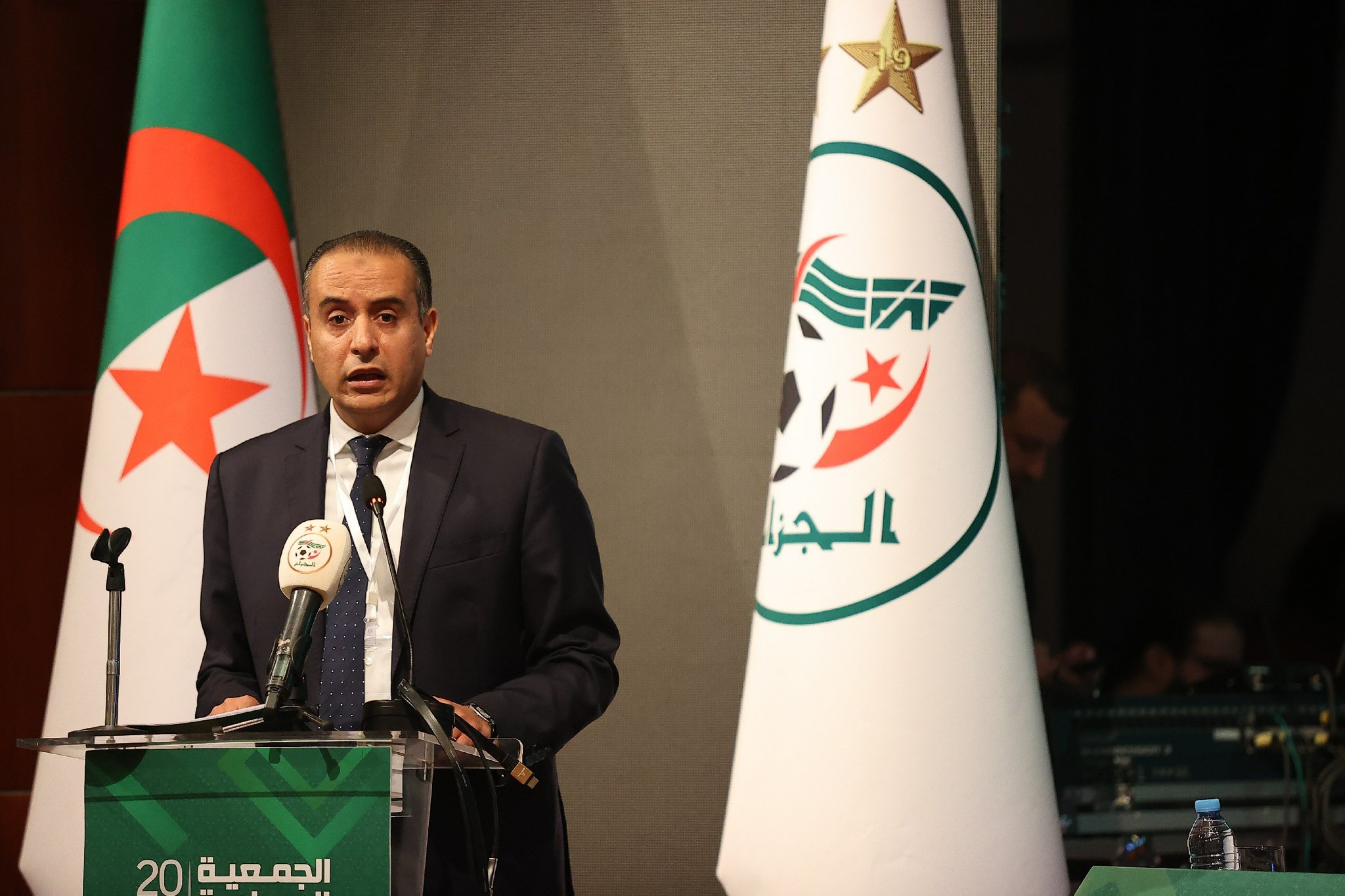 الإتحادية الجزائرية لكرة القدم... مداخيل الفاف فاقت 533 مليار لسنة 2024
