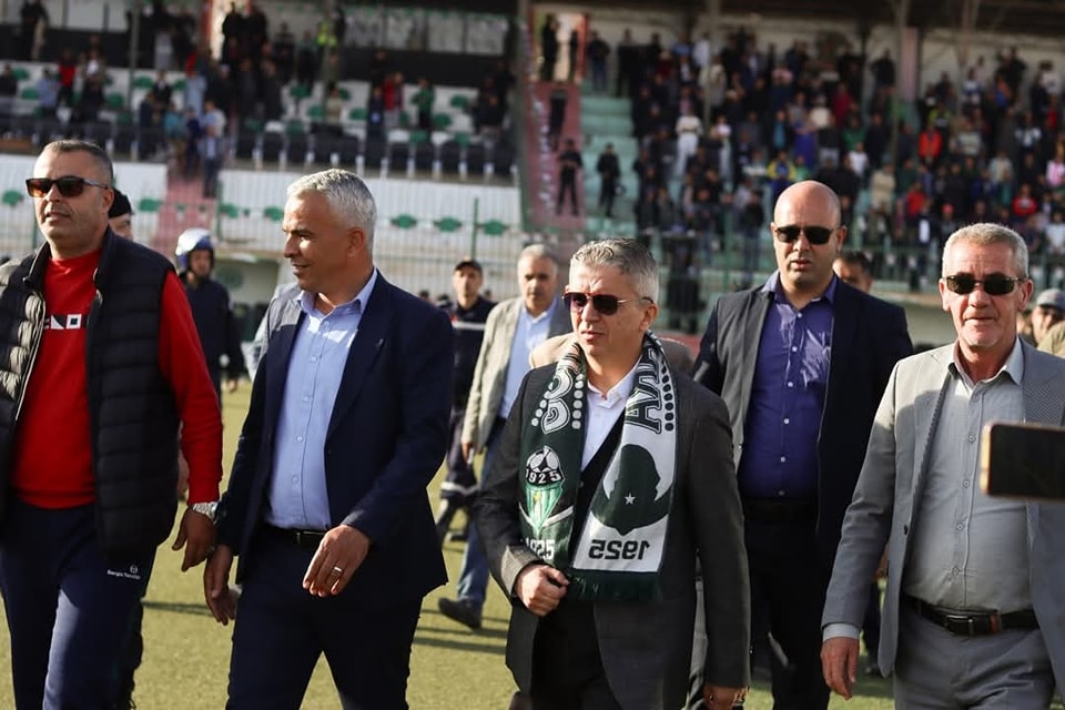 قرابة 14 مليار سنتيم تُنفق… وجماهير الغالية تُطالب بالمحاسبة