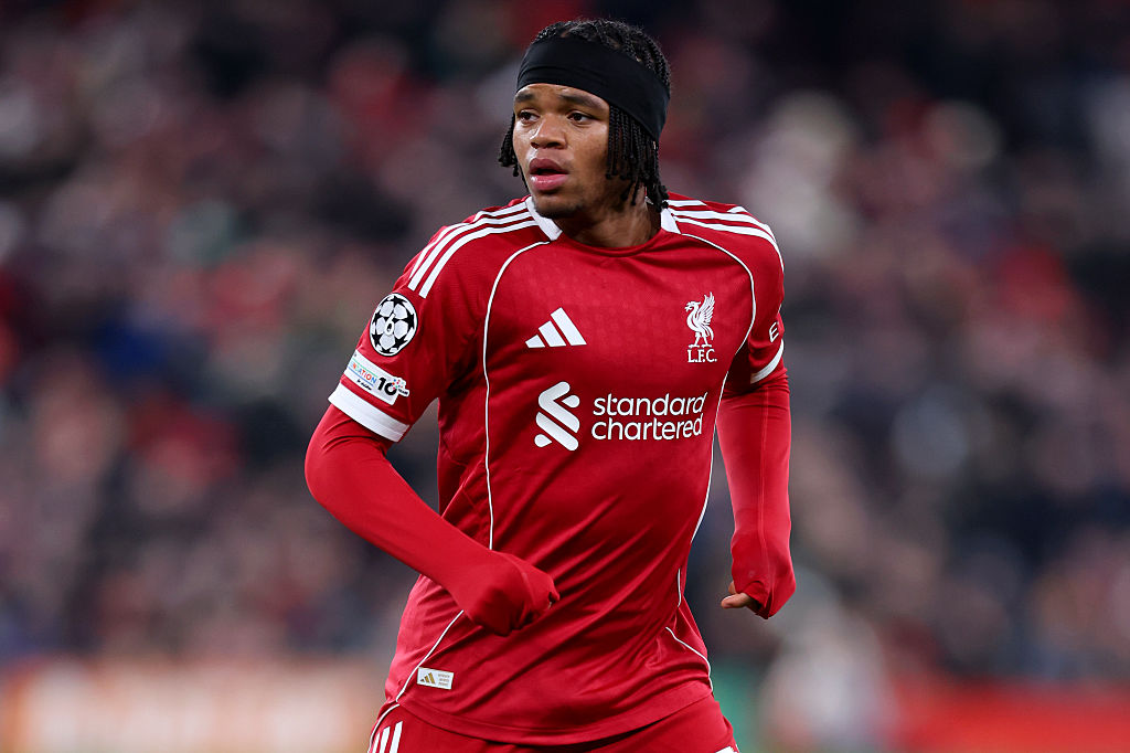 تشلسي يحصل على 3,1 ملايين يورو من ليفربول 