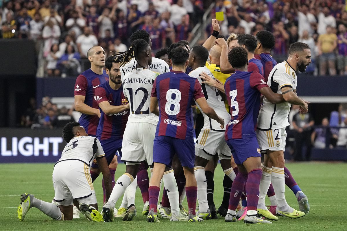  9 أندية تجاوزت سقف الرواتب بالدوري الإسباني