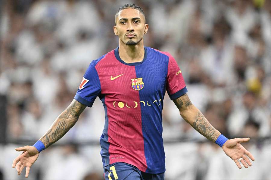 برشلونة يحدد 90 مليون يورو للتخلي عن رافينيا 