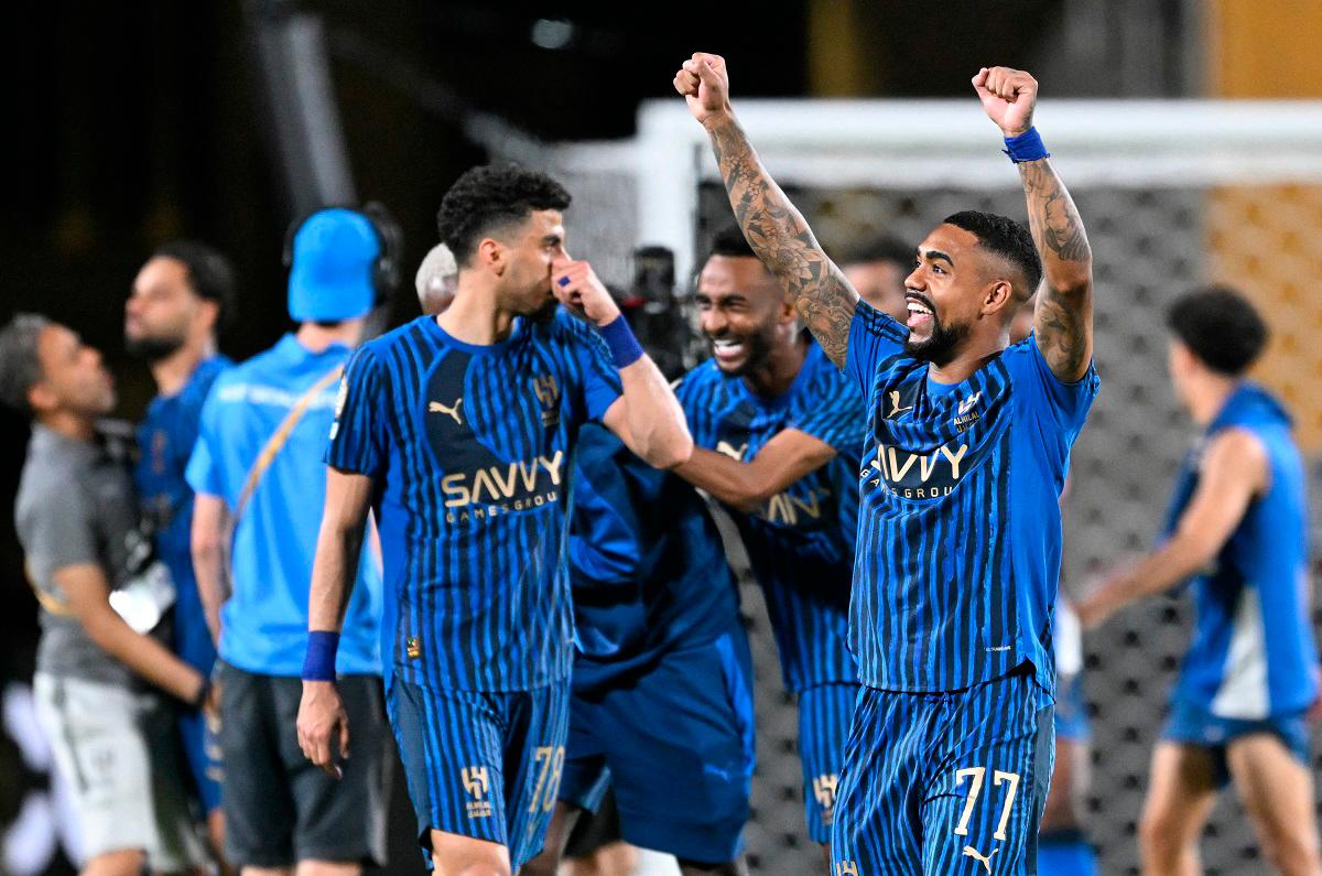  مليوني ريال سعودي للاعبي الهلال 