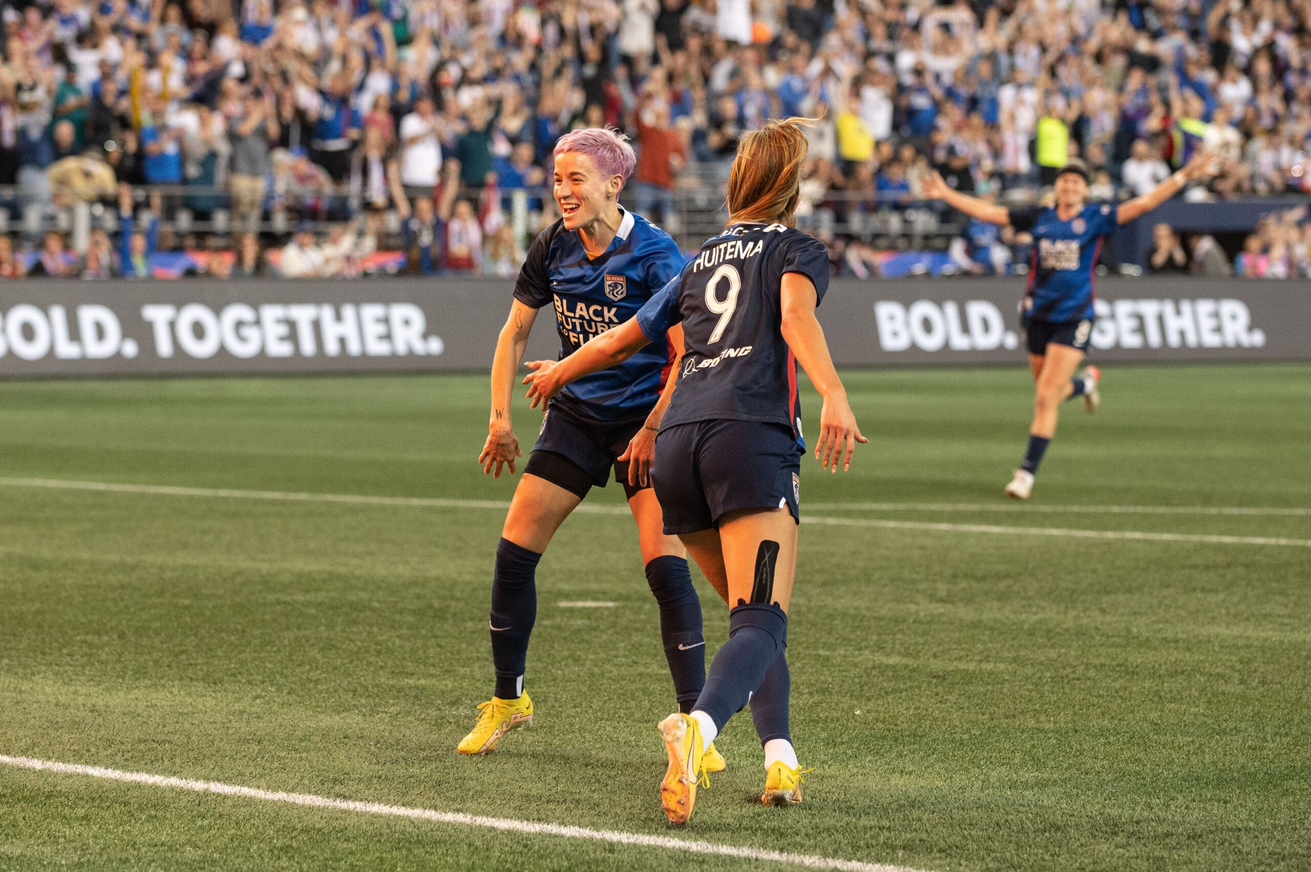 3.5 مليون دولار سقف رواتب الدوري الإمريكي للسيدات