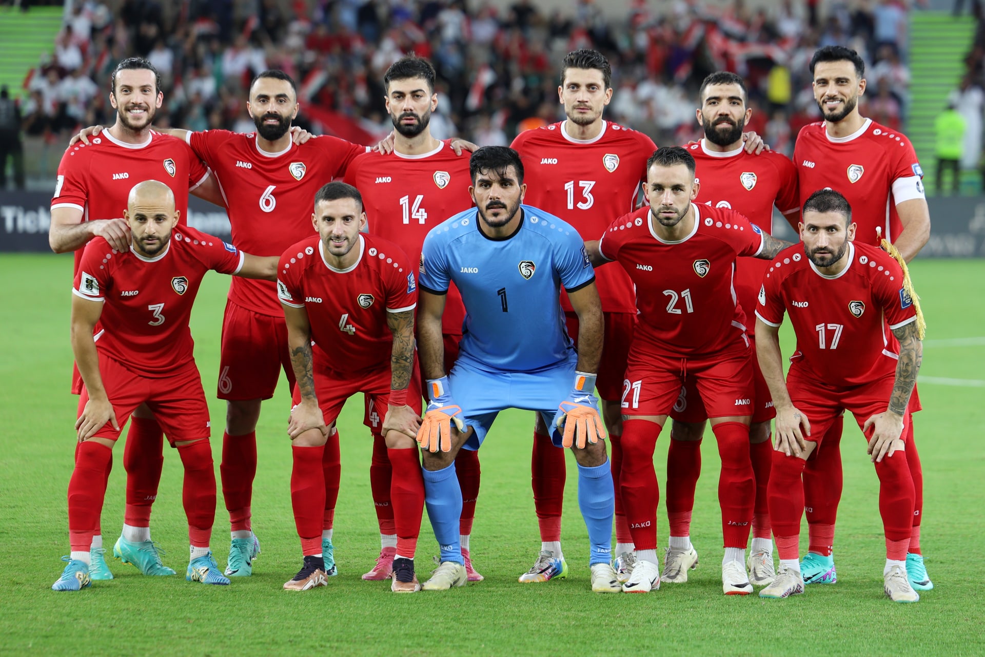 بعد التأهل إلى كأس العرب... 500 دولار تفجّر غضب الشارع السوري 