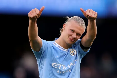 مقابل 175 مليون يورو .. هذا هو موعد رحيل هالاند من السيتي