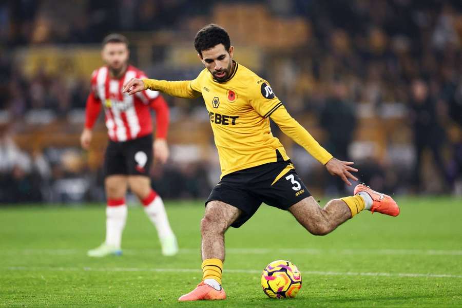 40 مليون يورو تفصل آيت نوري عن ليفربول