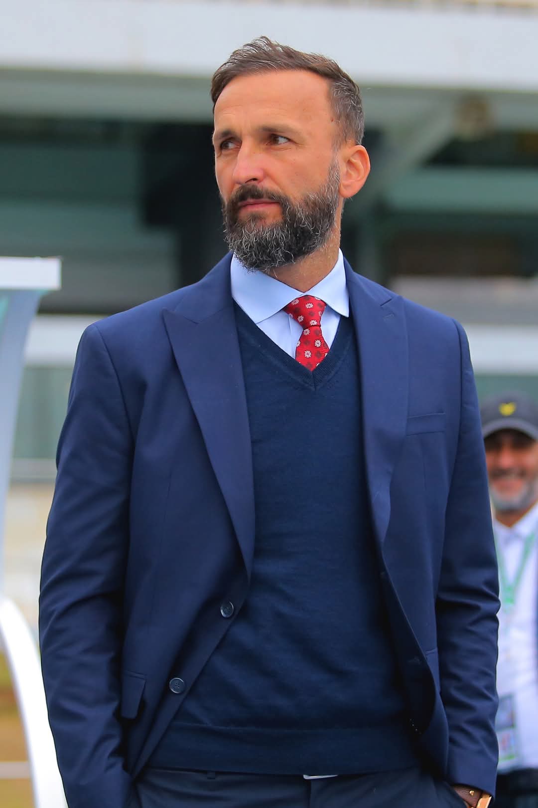 تغييرات راموفيتش العشوائية تضعه في مرمى الانتقادات