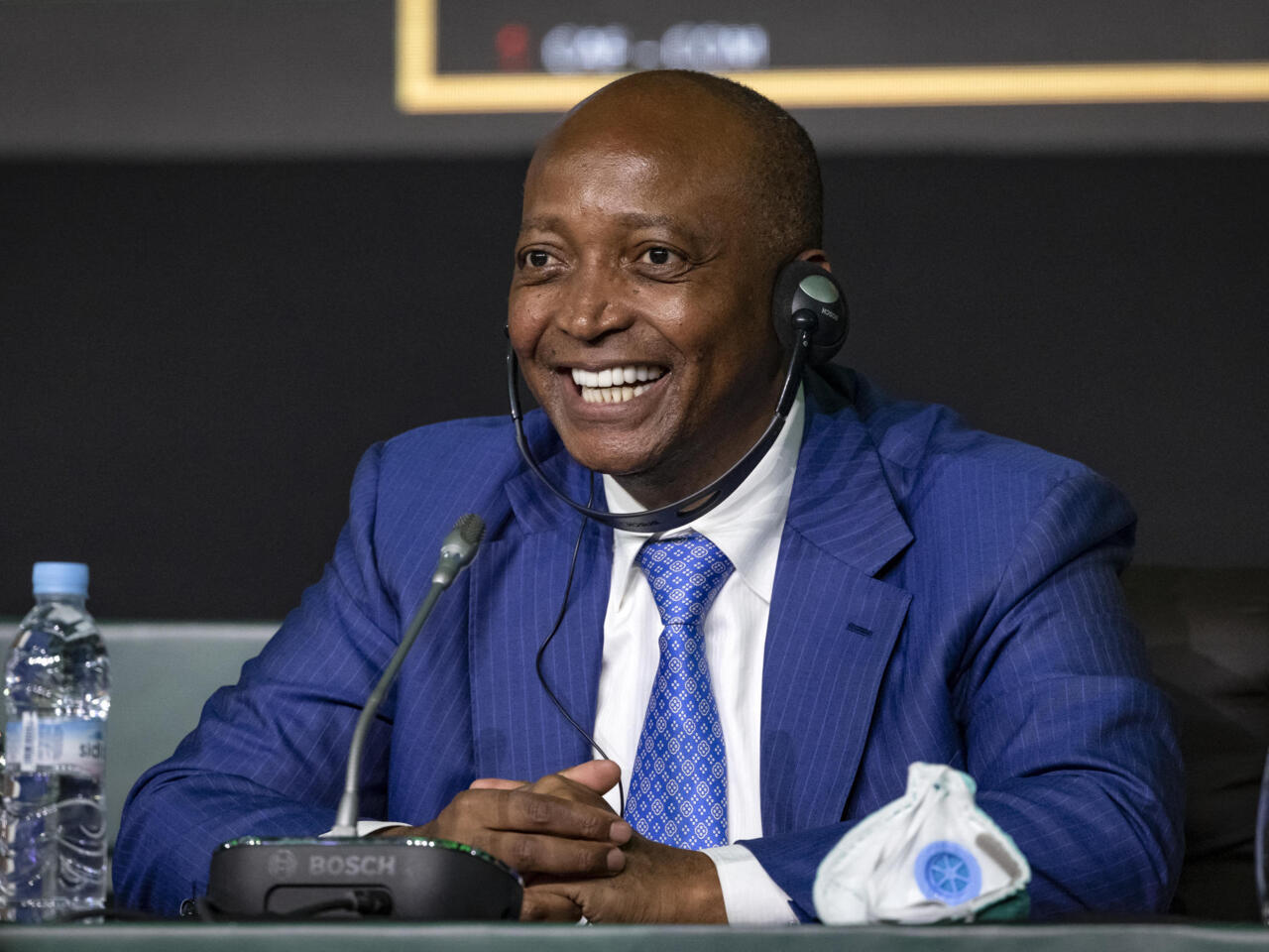 استثمار تاريخي في كرة القدم الإفريقية بمليار دولار