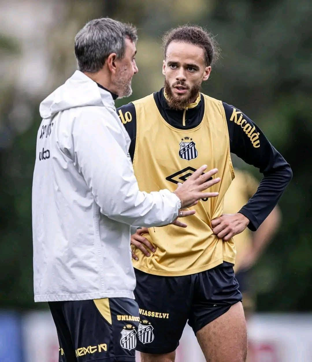 براهيمي يعاني في البرازيل 