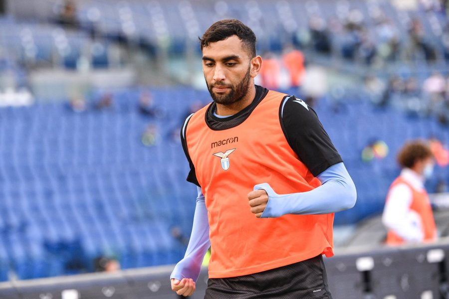 1.2 مليون يورو راتب سنوي يبقي فارس في لاتسيو