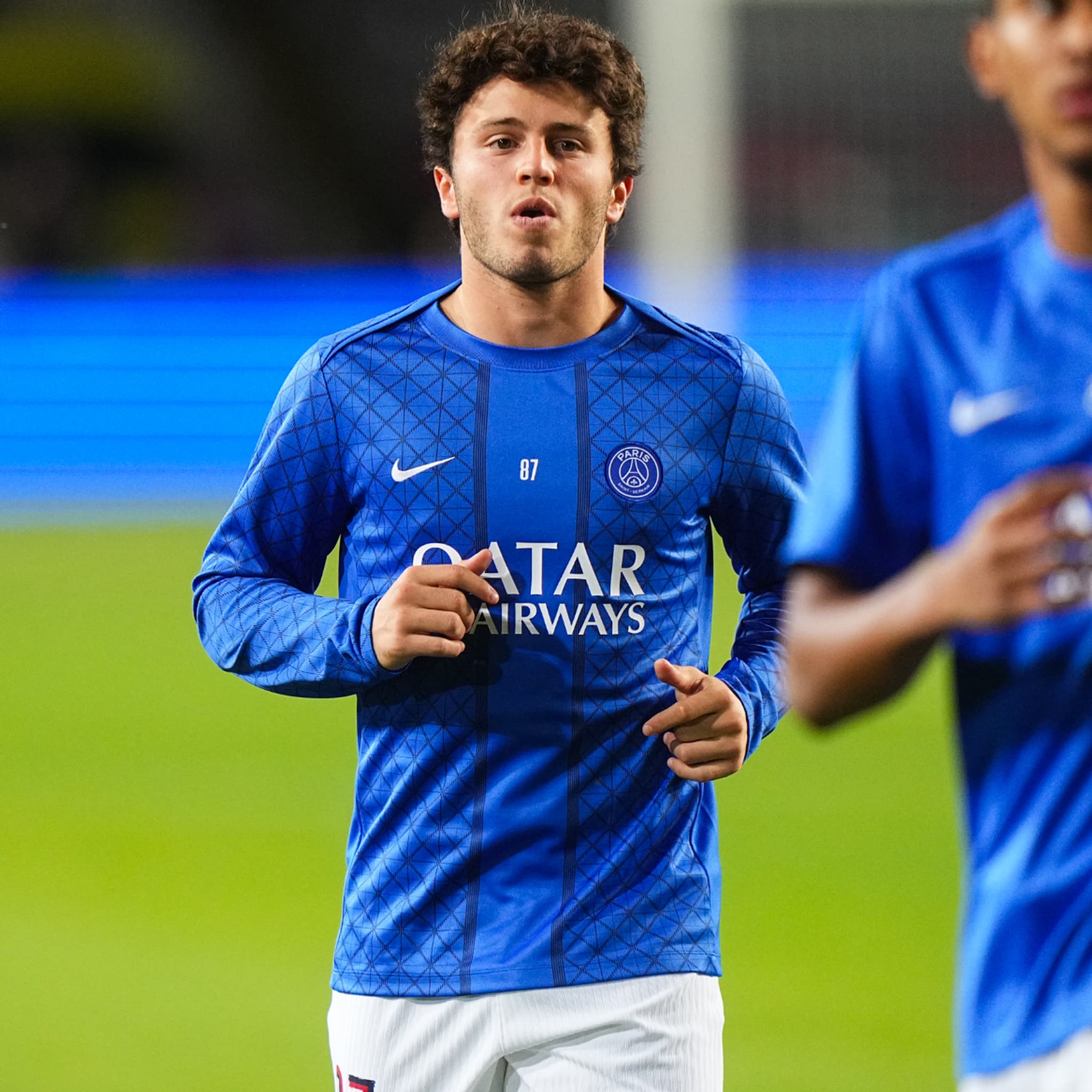 ريال مدريد يخصص 150 مليون يورو لضم جواو نيفيز