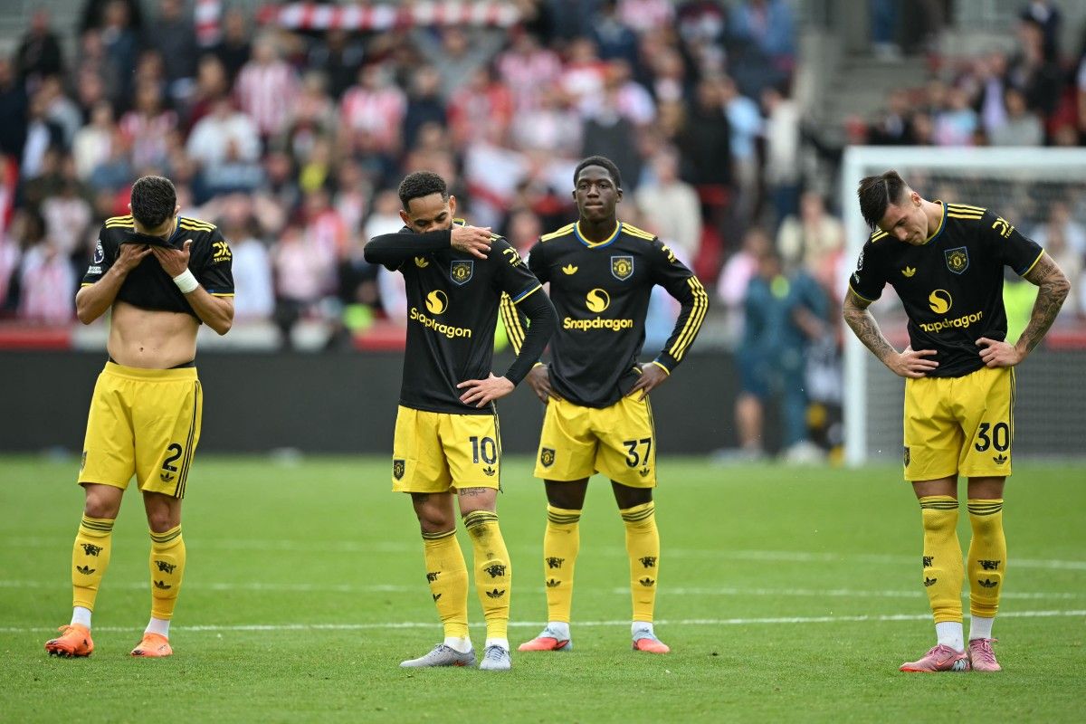 مانشستر يونايتد على حافة الانهيار