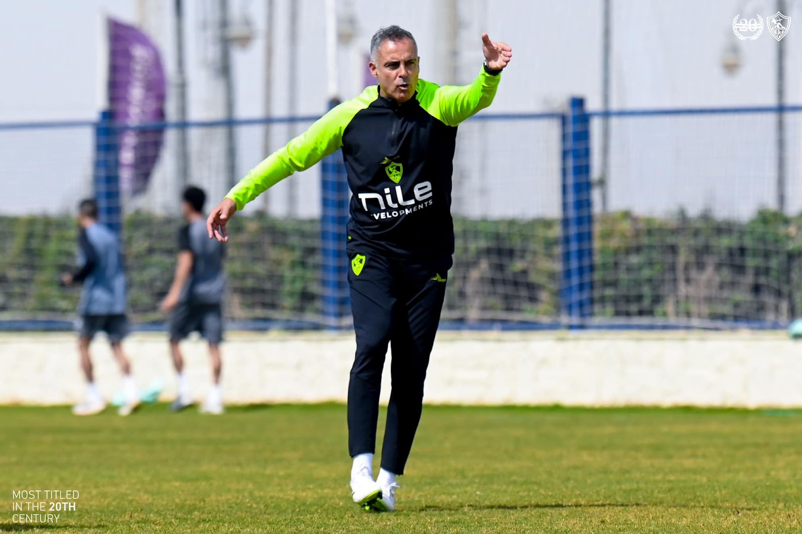 جوميز يقترب من تدريب الأهلي مقابل 150 ألف دولار 