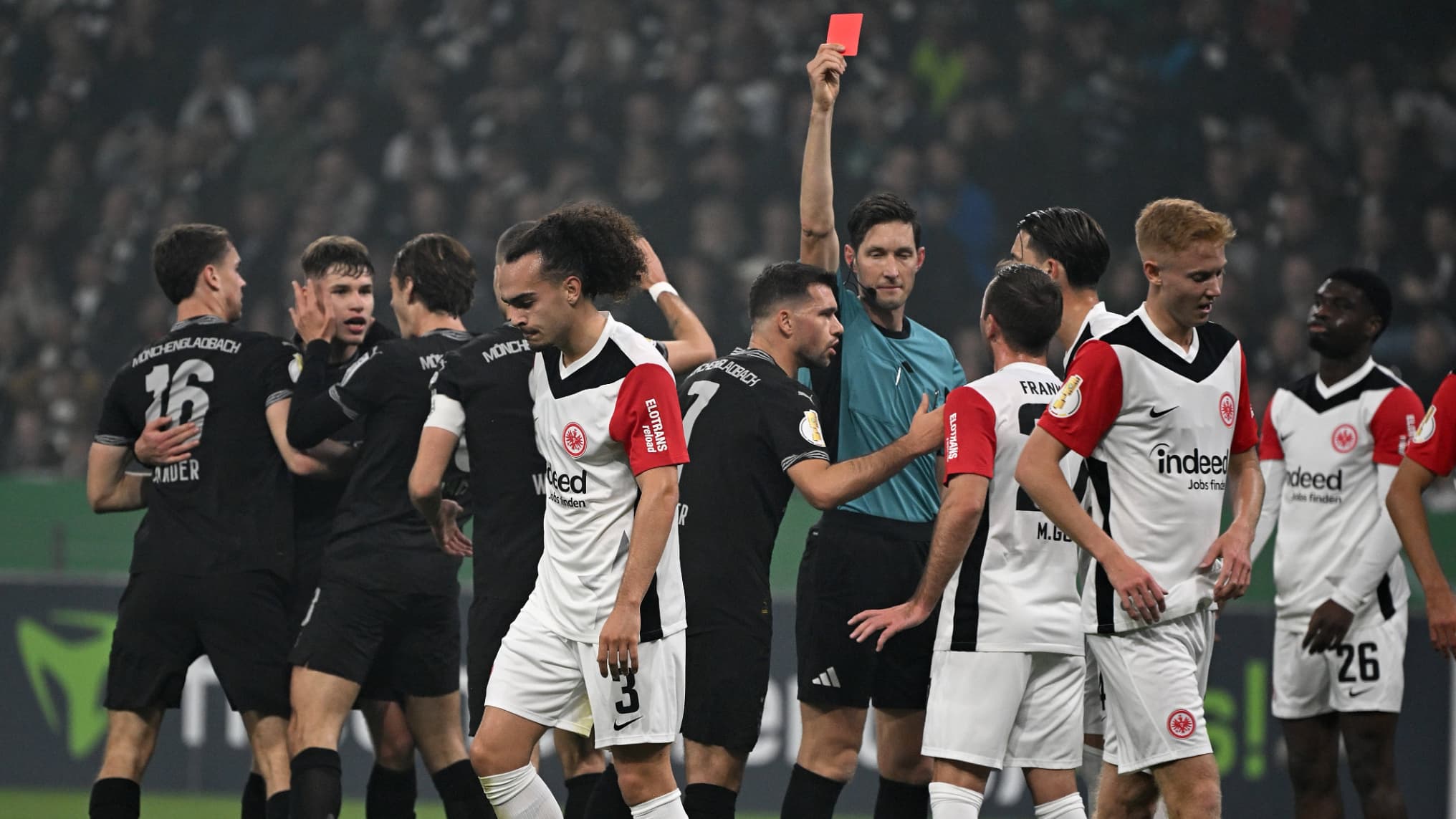 فرانكفورت تحقق إيرادات قياسية بلغت 390.5 مليون يورو