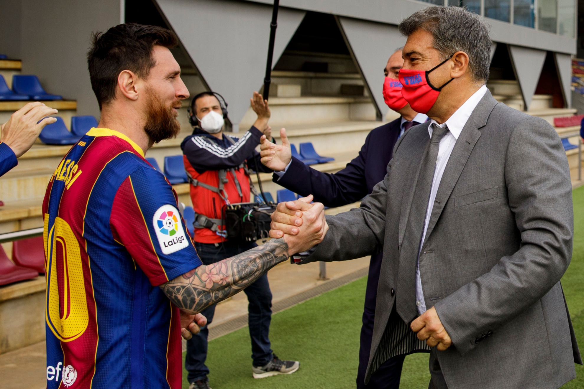  برشلونة يطوي صفحة ديون الرواتب بعد 5 سنوات