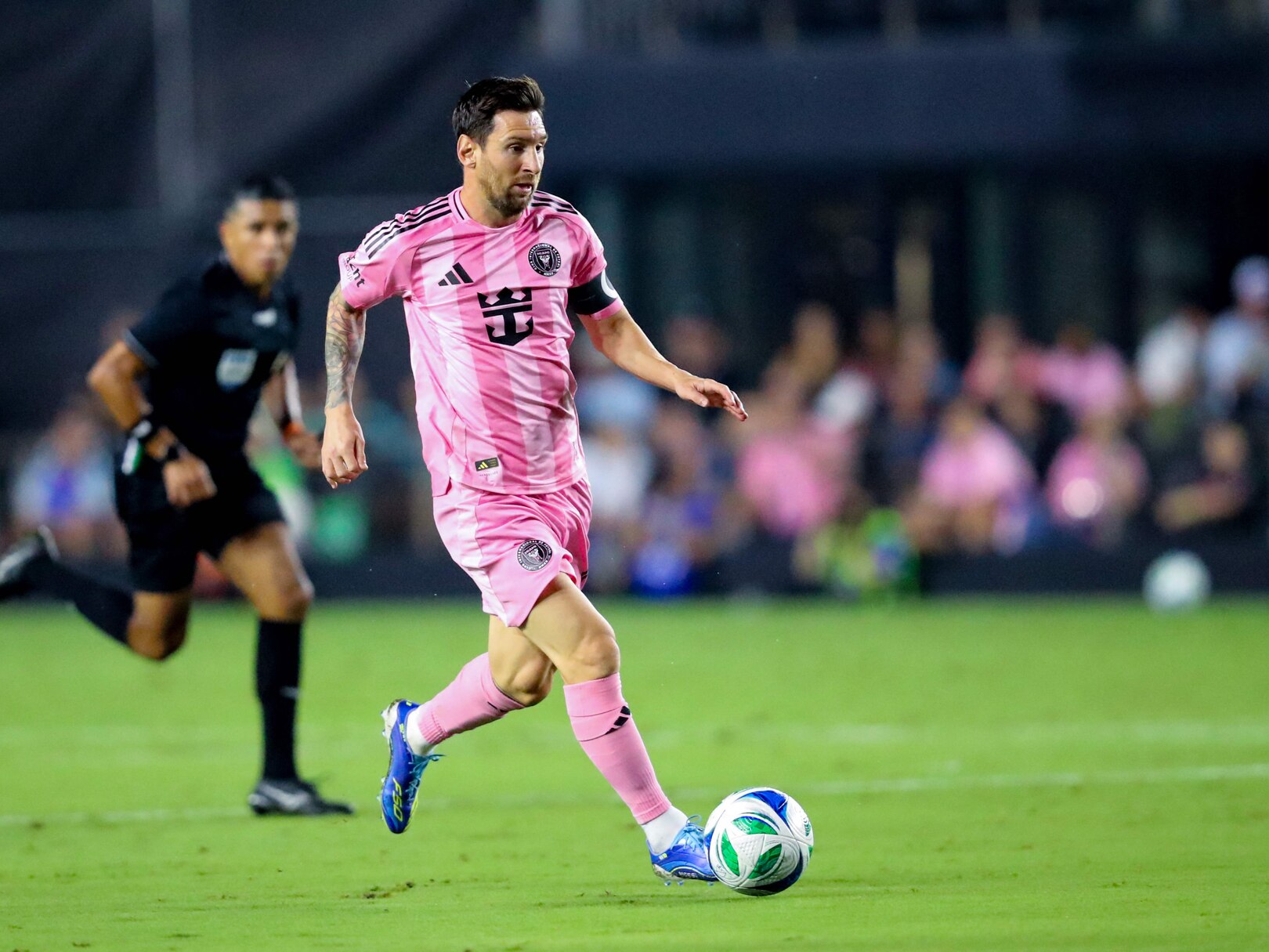 ميسي ملك الرواتب في الدوري الأمريكي