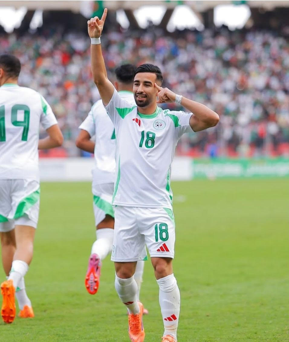 امين عمورة يتوهج